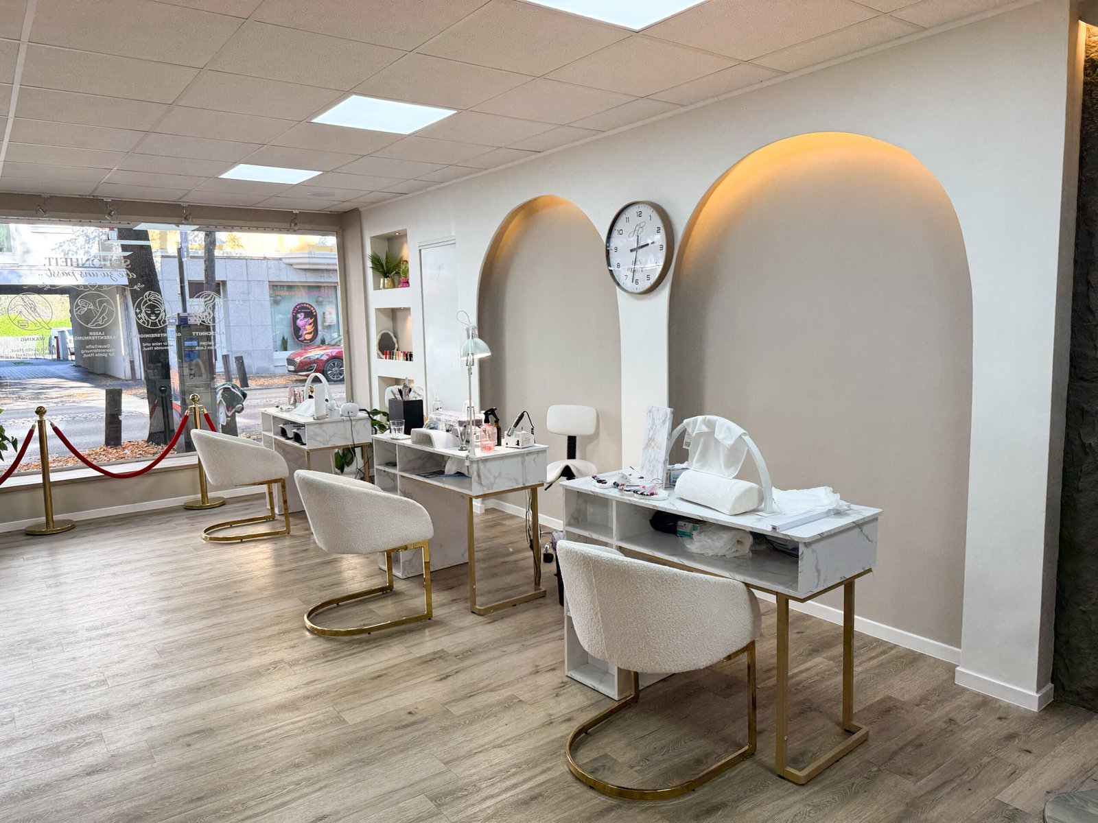 Nagelbereich bei Hev Beauty